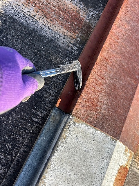 甲府市　棟板金交換工事